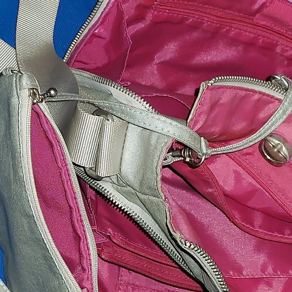 Baggallini Women’s Day-to-Day Crossbody Bag (Silver/light Grey Tone Color) - Picture 15 of 16